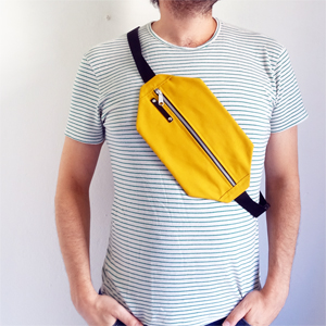 Mustard shoulder bag
